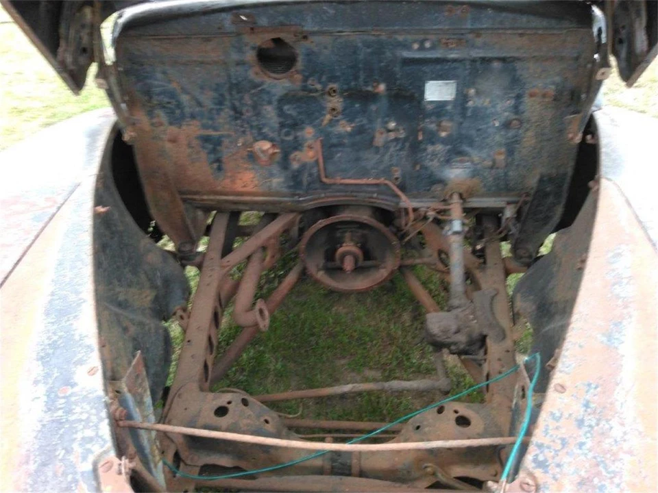 1946 Ford Standard & Deluxe & Super Deluxe - Image 15 of 15