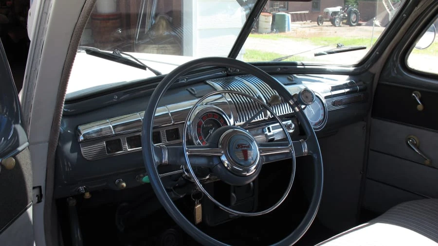 1946 Ford Standard & Deluxe & Super Deluxe - Image 4 of 6