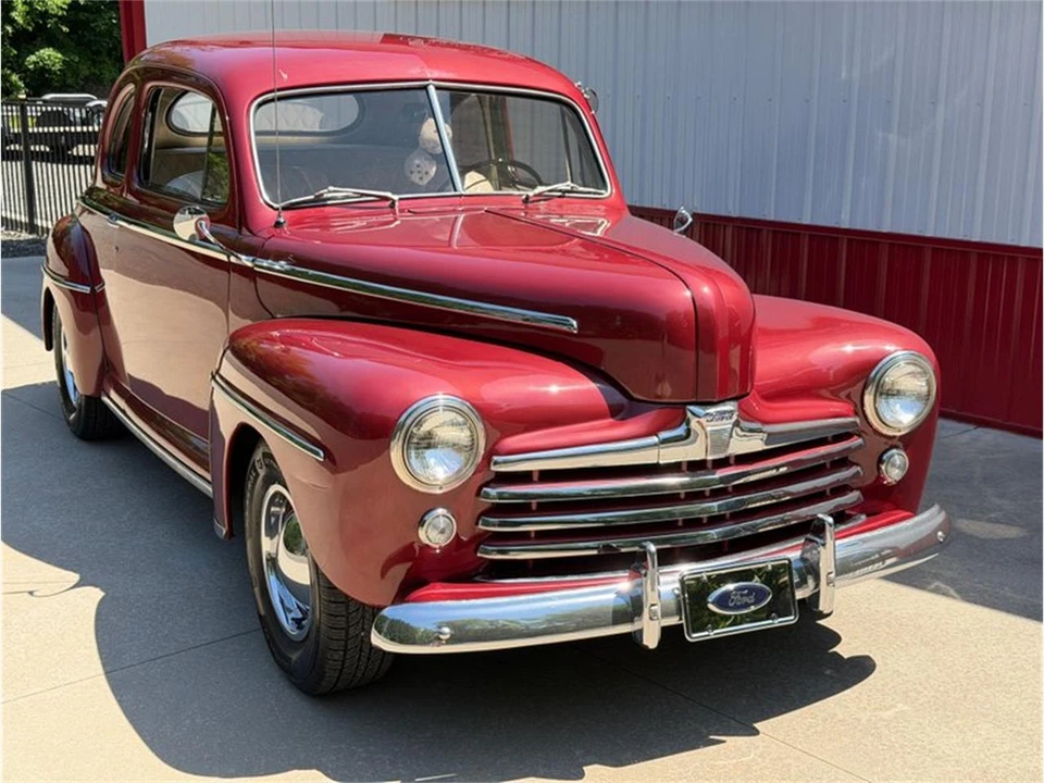 1946 Ford Standard & Deluxe & Super Deluxe - Image 2 of 31