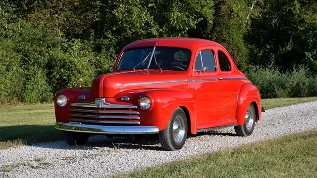 1946 Ford Deluxe Coupe