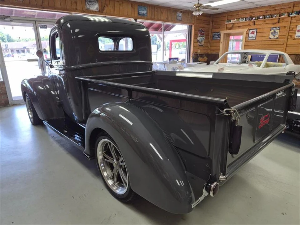 1946 Ford Pickup (1940-1947) - Image 4 of 16