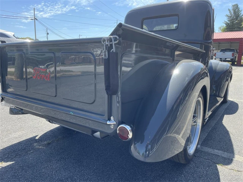 1946 Ford Pickup (1940-1947) - Image 3 of 18