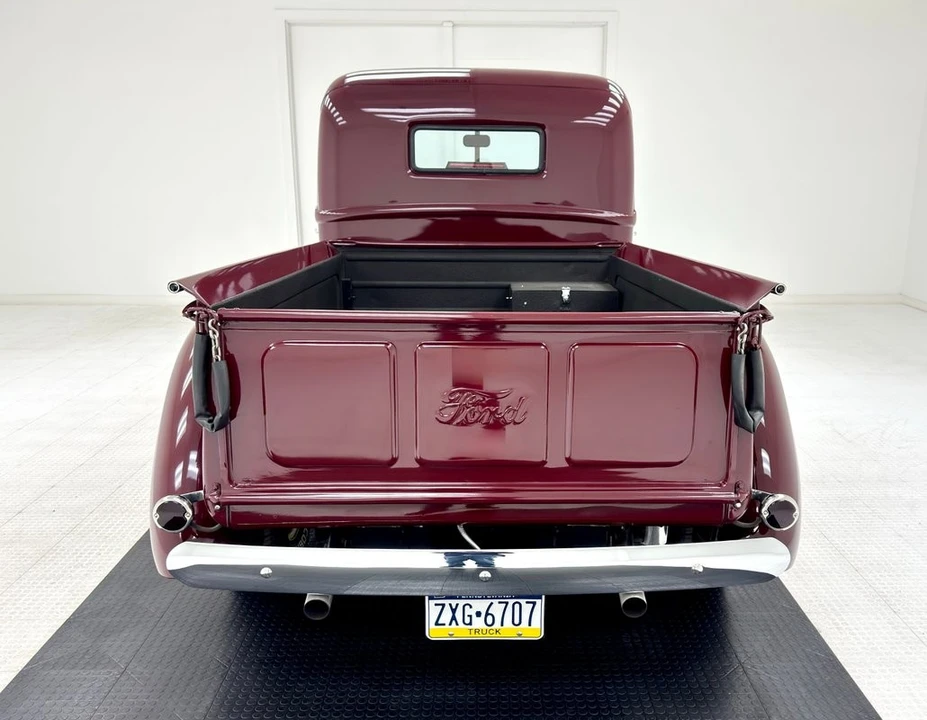 1946 Ford Pickup (1940-1947) - Image 4 of 12