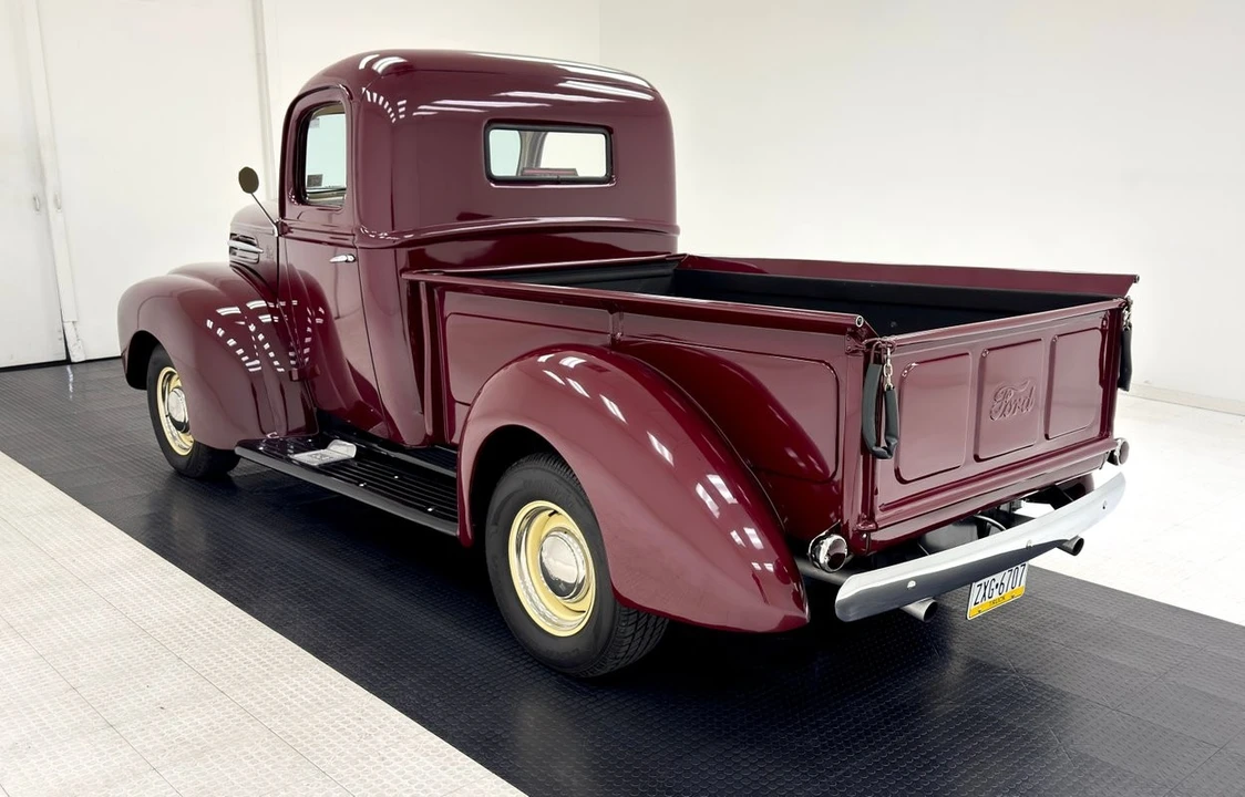 1946 Ford Pickup (1940-1947) - Image 3 of 12