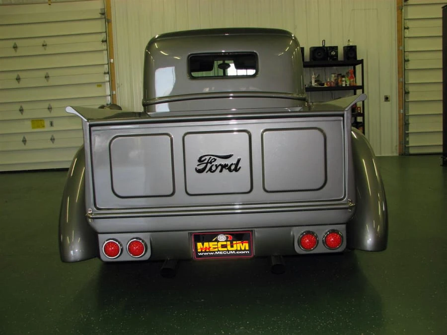 1946 Ford Pickup (1940-1947) - Image 2 of 10