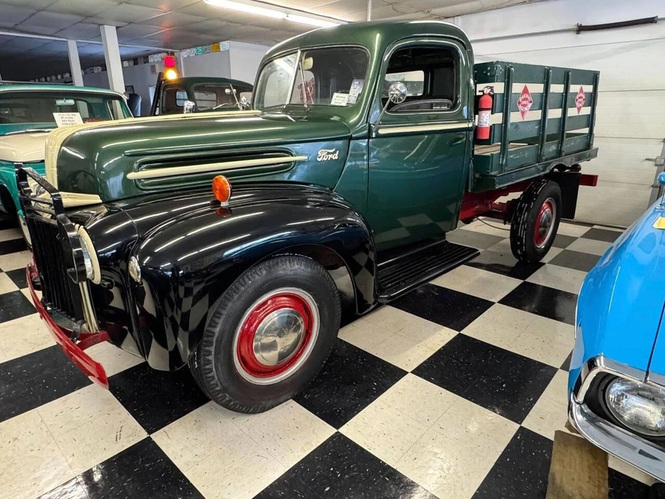 1946 Ford F-Series - Image 3 of 17
