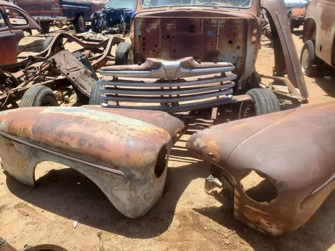 1946 Ford Super Deluxe 2 Door Sedan