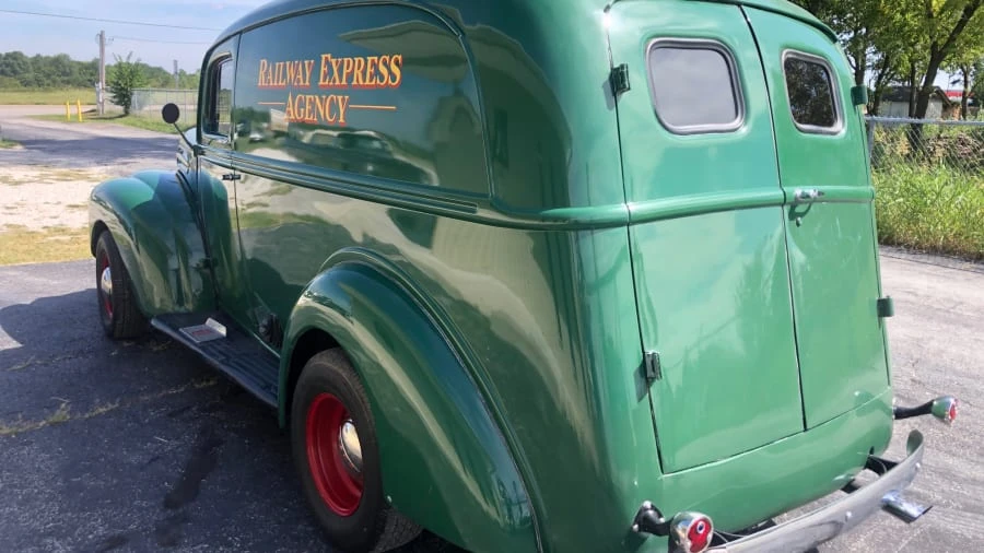 1946 Ford Pickup (1940-1947) - Image 6 of 6