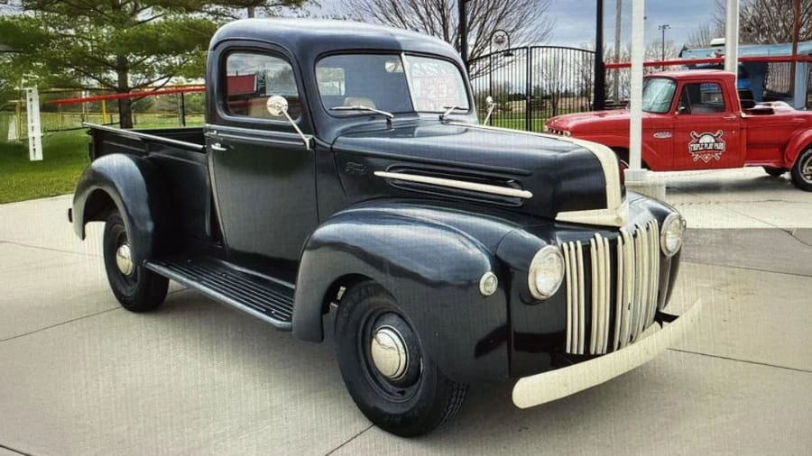 1946 Ford Pickup (1940-1947) - Image 3 of 11