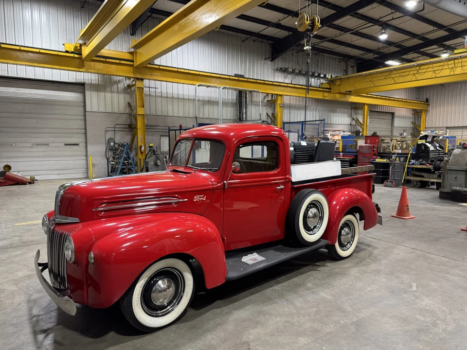 1946 Ford Pickup (1940-1947) - Image 2 of 31