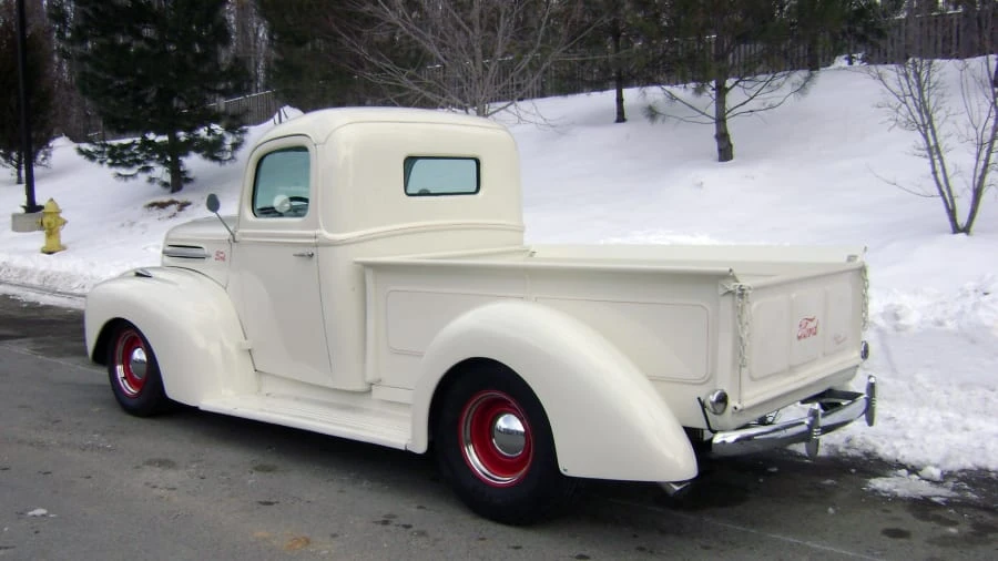 1946 Ford Pickup (1940-1947) - Image 2 of 6