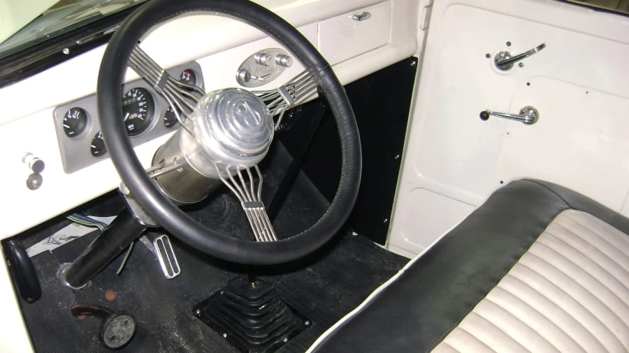 1946 Ford Pickup (1940-1947) - Image 3 of 6