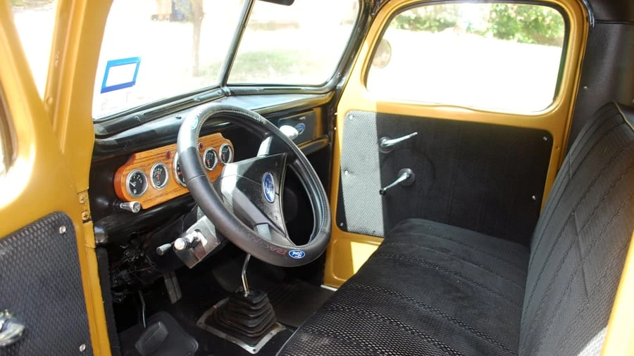 1946 Ford Pickup (1940-1947) - Image 3 of 10