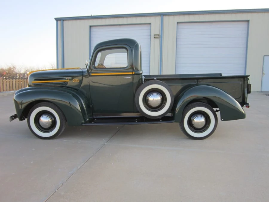 1946 Ford Pickup (1940-1947) - Image 2 of 8