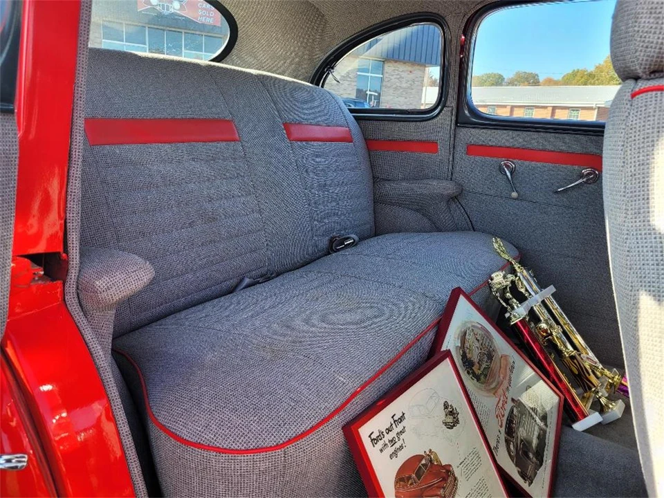 1946 Ford Standard & Deluxe & Super Deluxe - Image 25 of 31