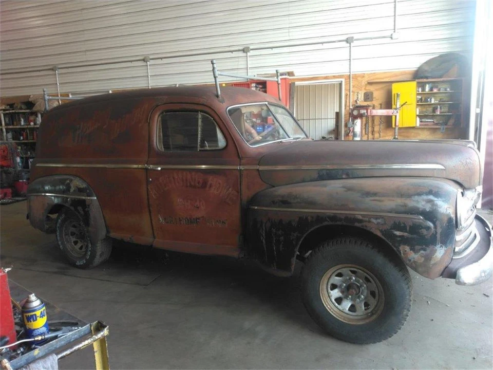 1946 Ford Standard & Deluxe & Super Deluxe - Image 2 of 23