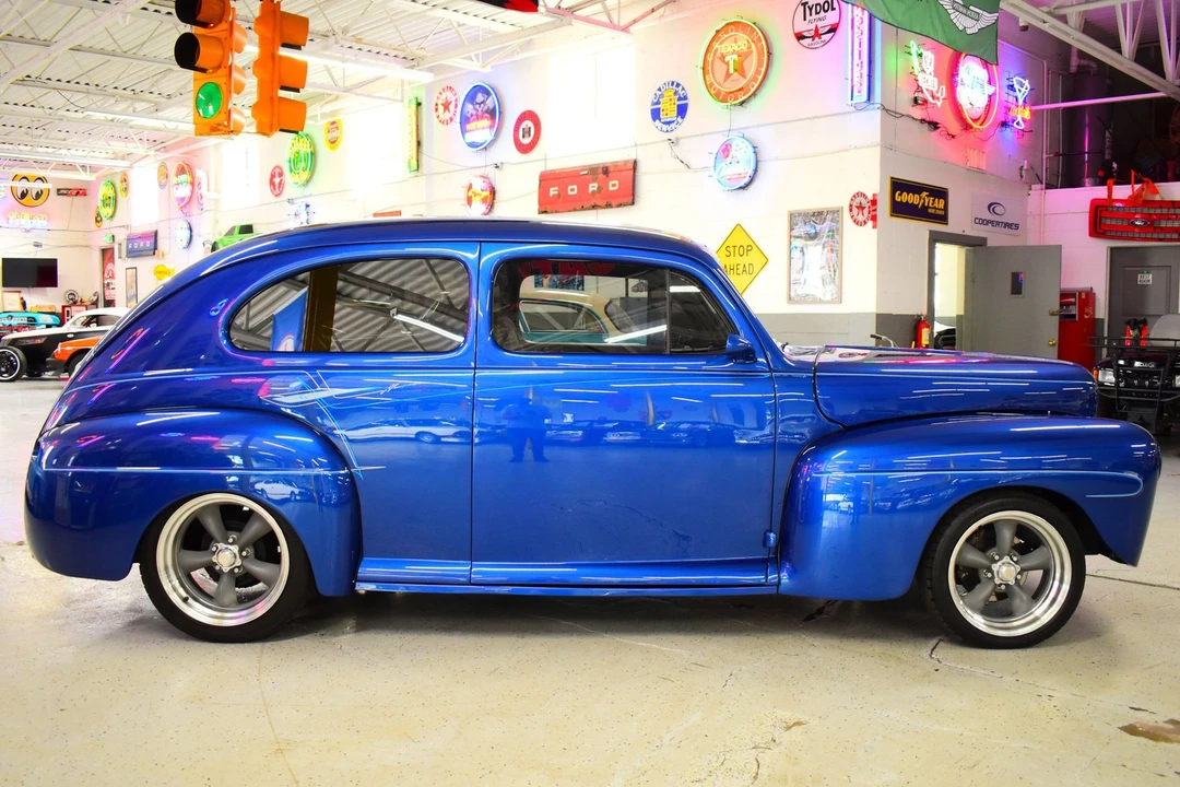 1946 Ford Standard & Deluxe & Super Deluxe - Image 4 of 20
