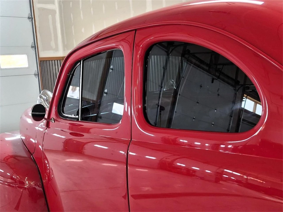 1946 Ford Standard & Deluxe & Super Deluxe - Image 22 of 31