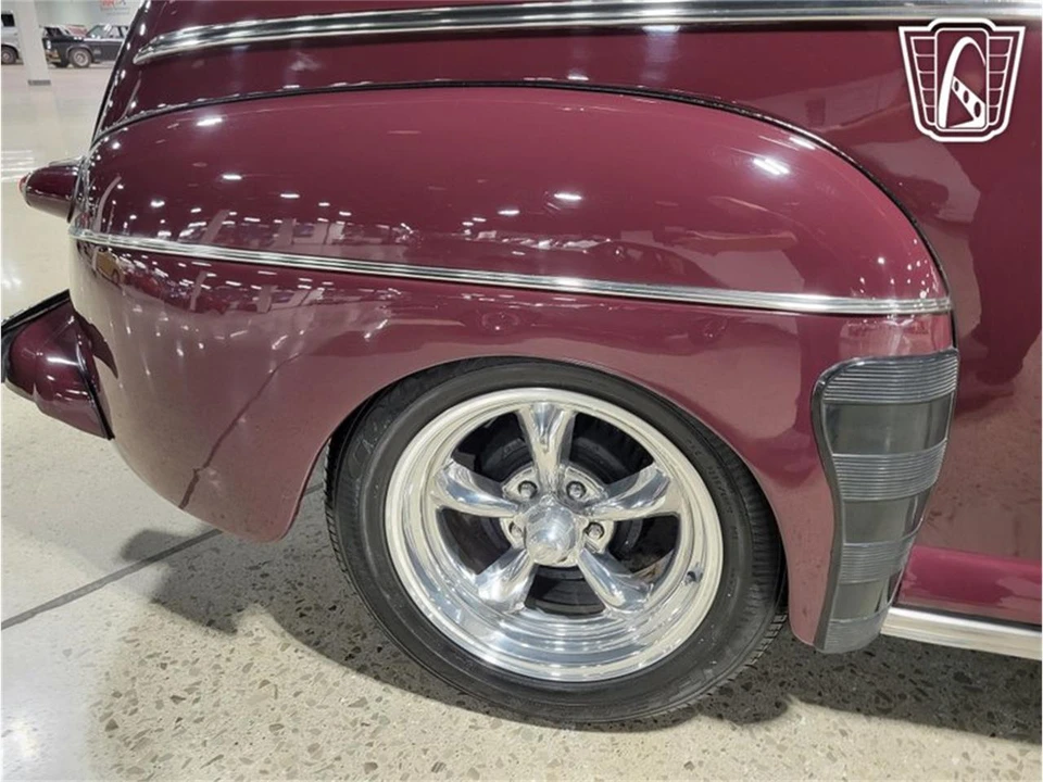 1946 Ford Standard & Deluxe & Super Deluxe - Image 28 of 31