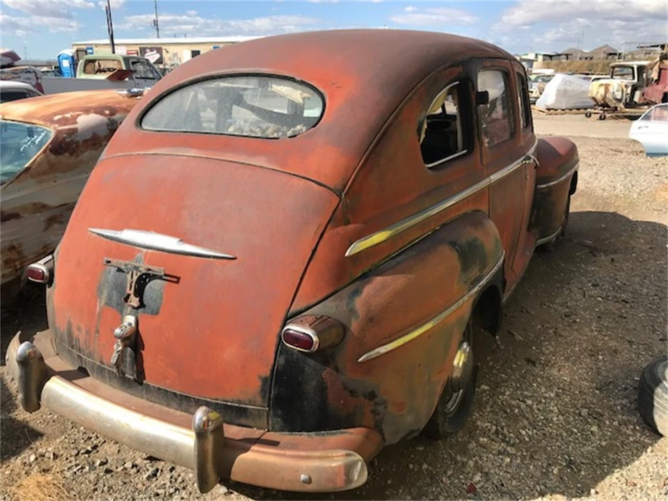 1946 Ford Standard & Deluxe & Super Deluxe - Image 3 of 5