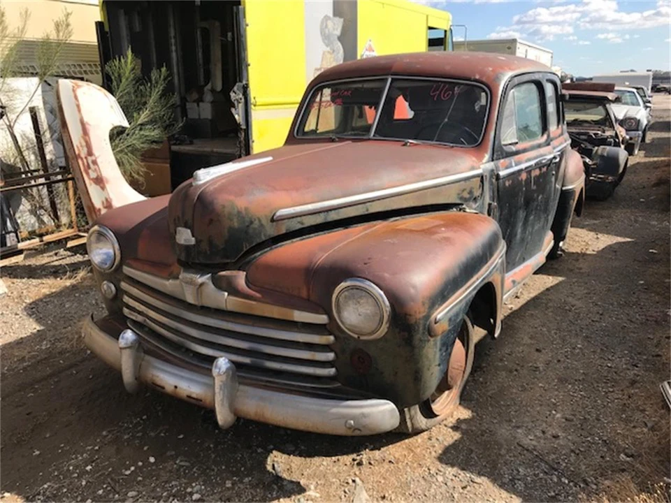 1946 Ford Standard & Deluxe & Super Deluxe - Image 2 of 5