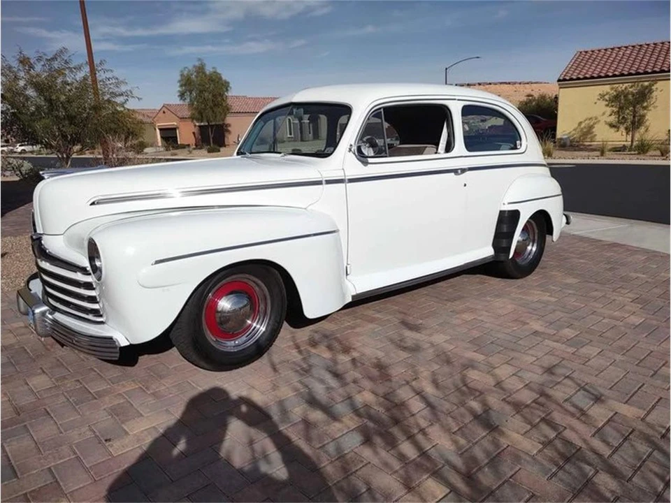 1946 Ford Standard & Deluxe & Super Deluxe - Image 4 of 18