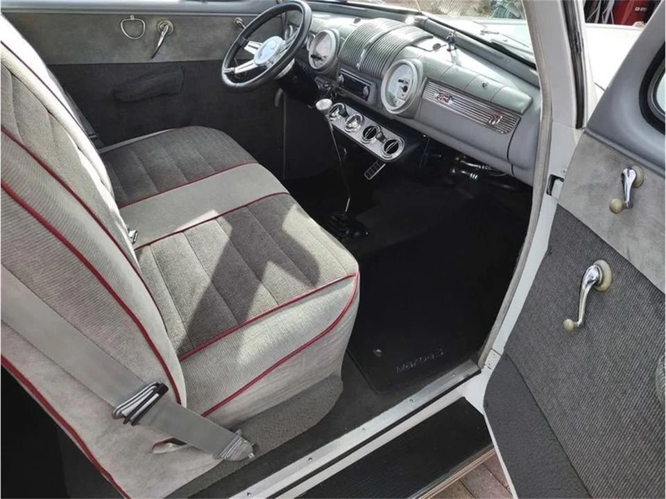 1946 Ford Standard & Deluxe & Super Deluxe - Image 9 of 18