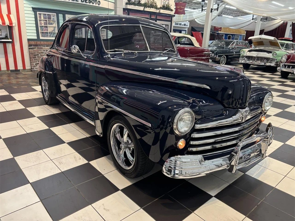 1946 Ford Standard & Deluxe & Super Deluxe - Image 4 of 31