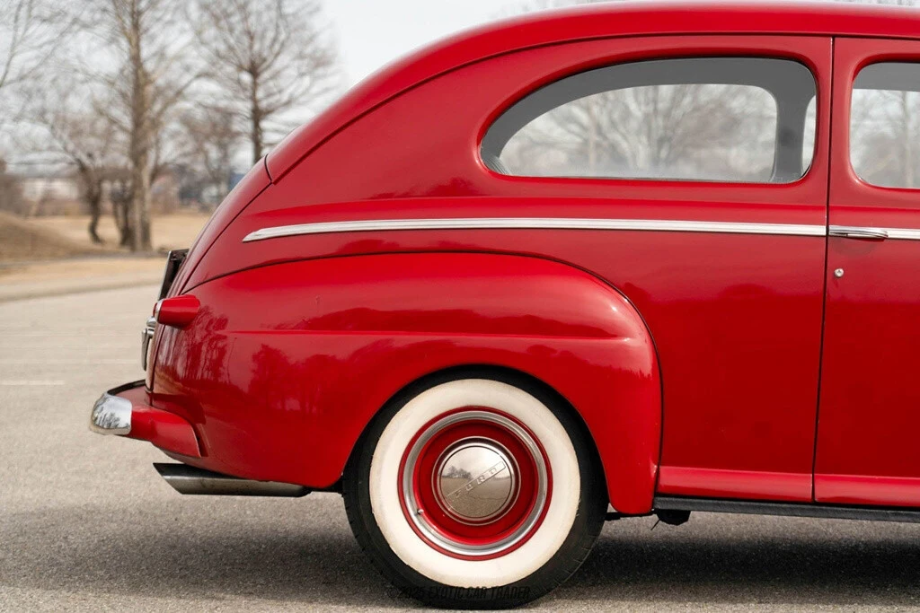 1946 Ford Standard & Deluxe & Super Deluxe - Image 10 of 12