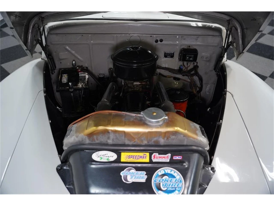 1946 Ford Standard & Deluxe & Super Deluxe - Image 31 of 31
