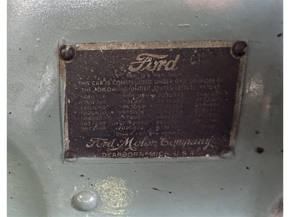 1946 Ford Standard & Deluxe & Super Deluxe - Image 25 of 31