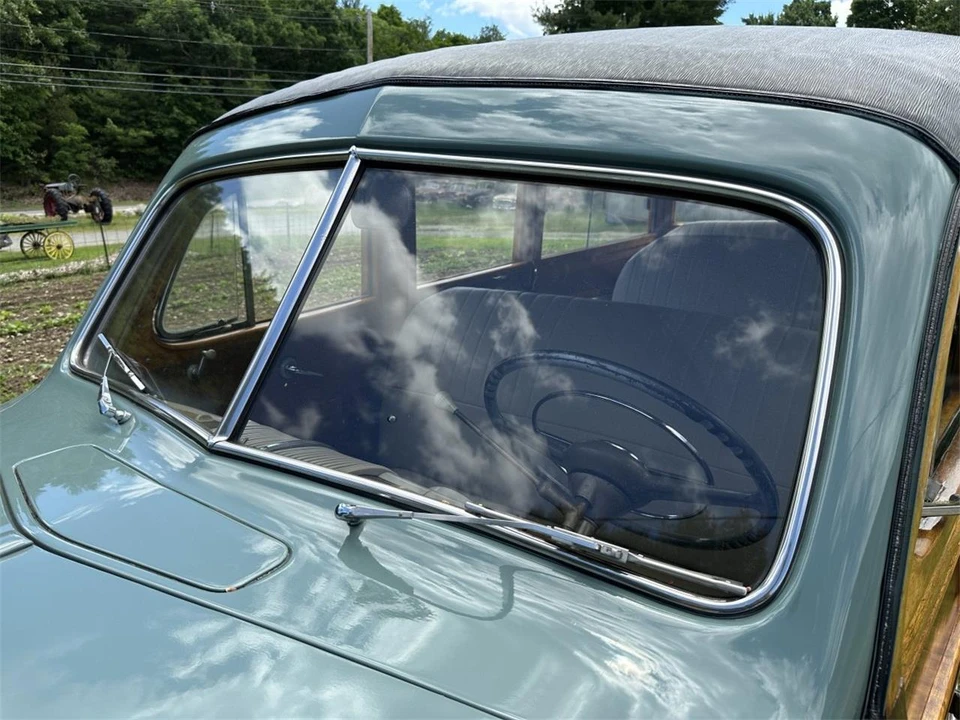 1946 Ford Standard & Deluxe & Super Deluxe - Image 27 of 31