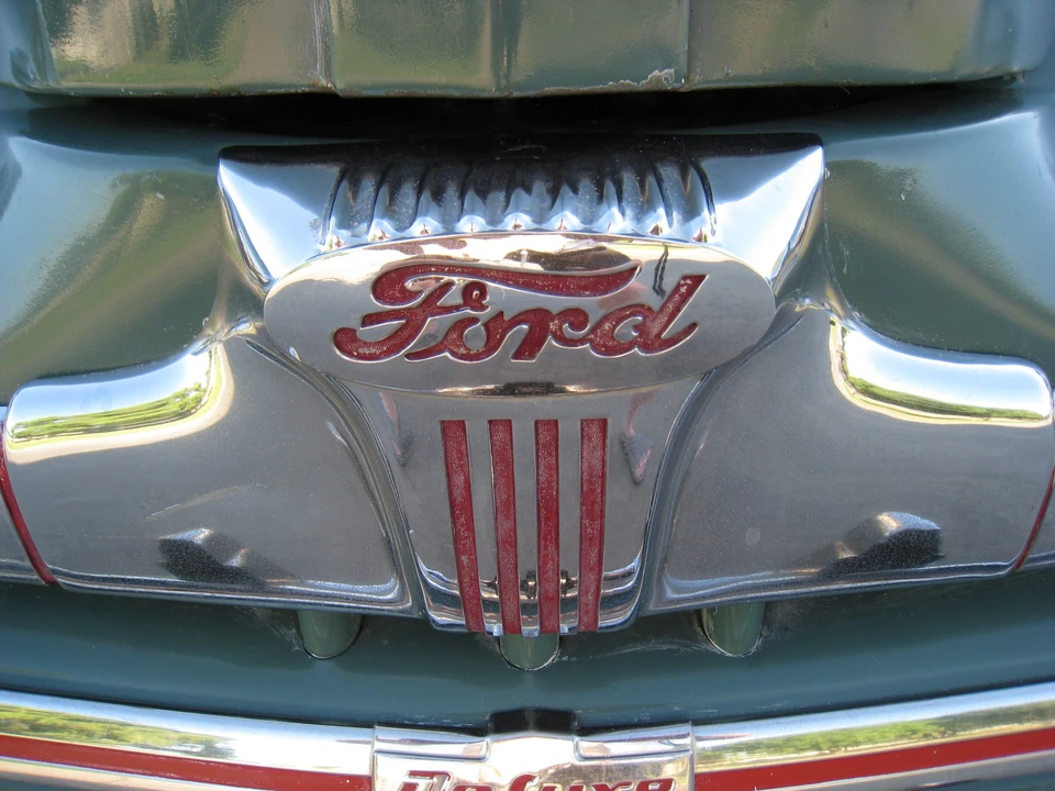 1946 Ford Standard & Deluxe & Super Deluxe - Image 21 of 31