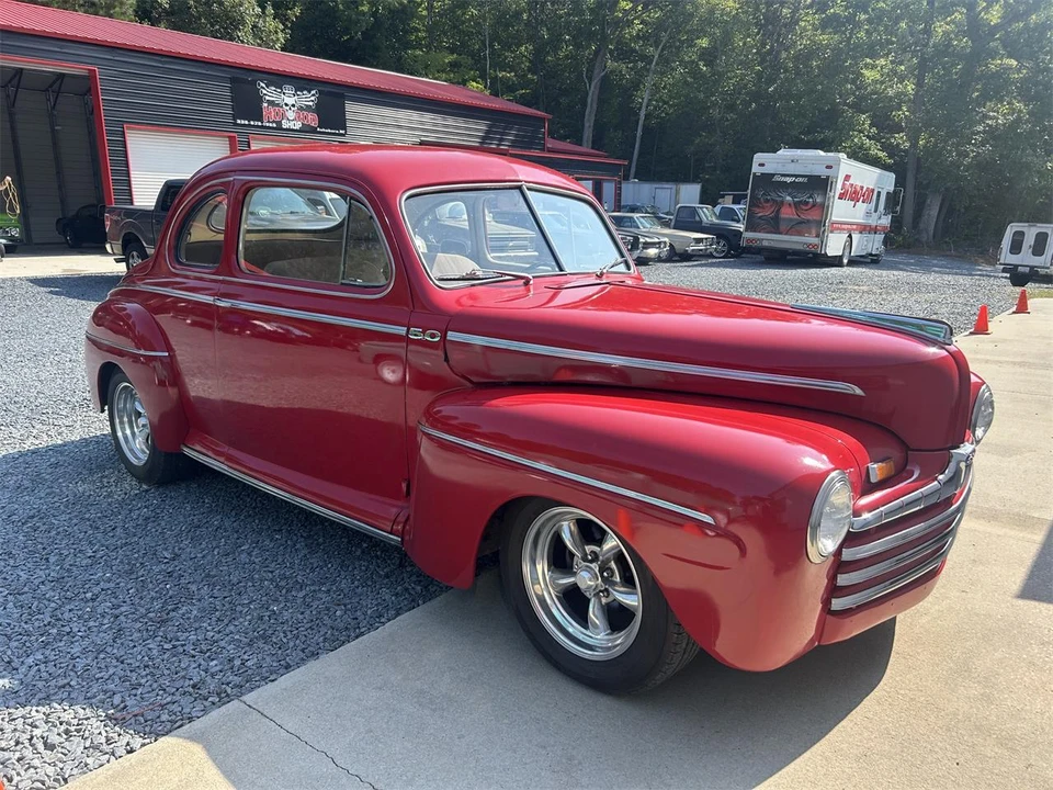 1946 Ford Standard & Deluxe & Super Deluxe - Image 2 of 8