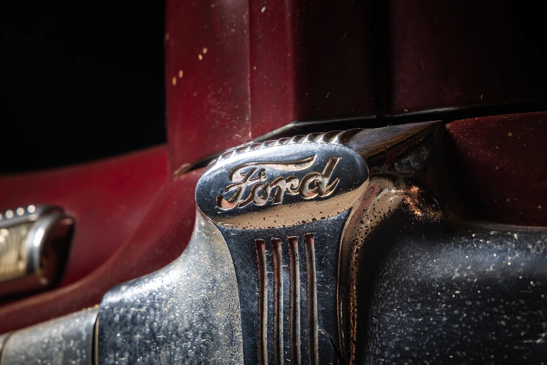 1946 Ford Standard & Deluxe & Super Deluxe - Image 24 of 31