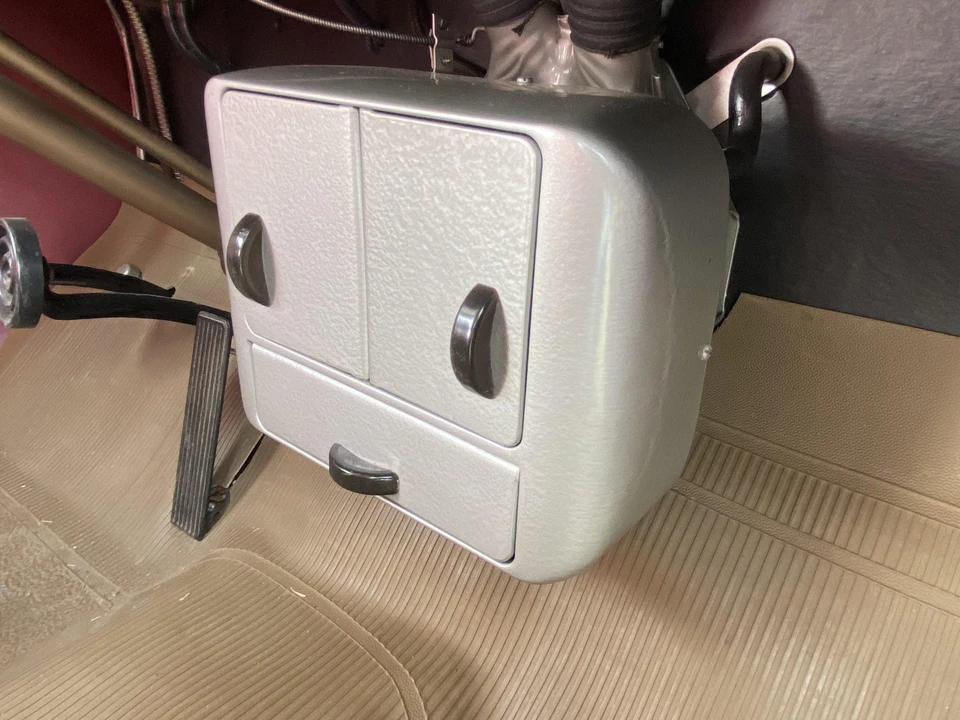 1946 Ford Standard & Deluxe & Super Deluxe - Image 30 of 31