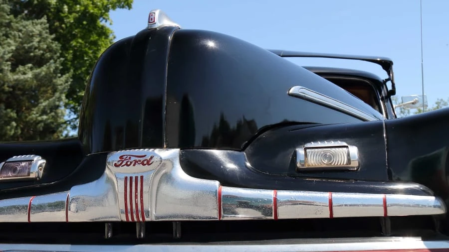 1946 Ford Standard & Deluxe & Super Deluxe - Image 10 of 16