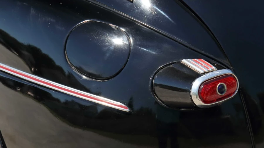 1946 Ford Standard & Deluxe & Super Deluxe - Image 11 of 16