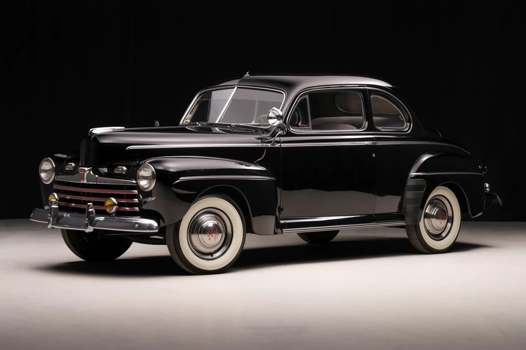 1946 Ford Standard & Deluxe & Super Deluxe - Image 4 of 31
