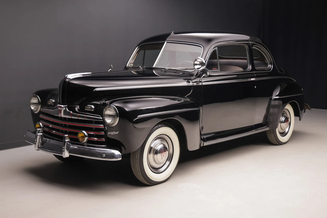 1946 Ford Standard & Deluxe & Super Deluxe - Image 2 of 31