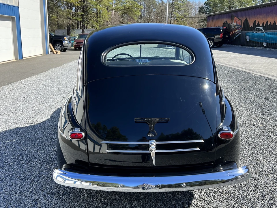 1946 Ford Standard & Deluxe & Super Deluxe - Image 10 of 31