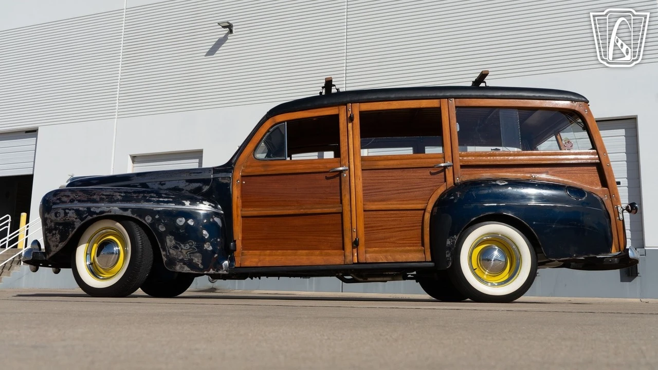 1946 Ford Standard & Deluxe & Super Deluxe - Image 9 of 12