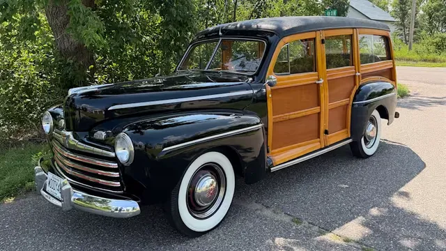 1946 Ford Super Deluxe Woody Wagon