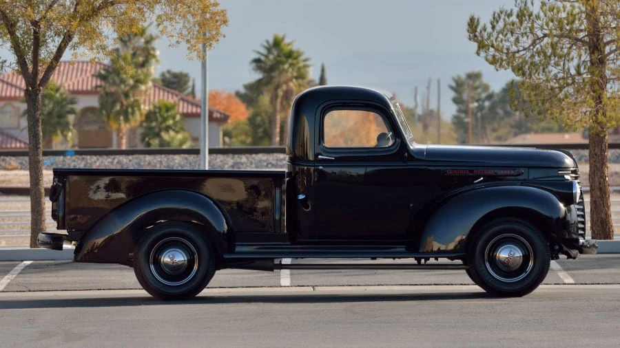 1946 GMC E-Series - Image 2 of 26