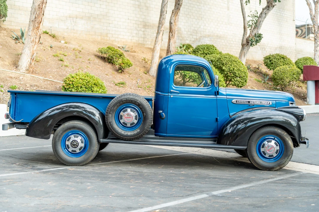 1946 GMC E-Series - Image 8 of 31