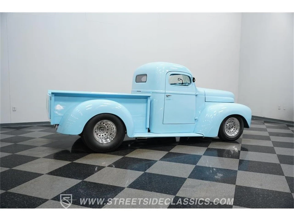 1946 International - Image 11 of 31