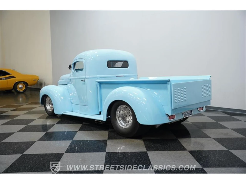 1946 International - Image 7 of 31