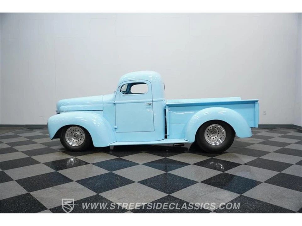 1946 International - Image 5 of 31