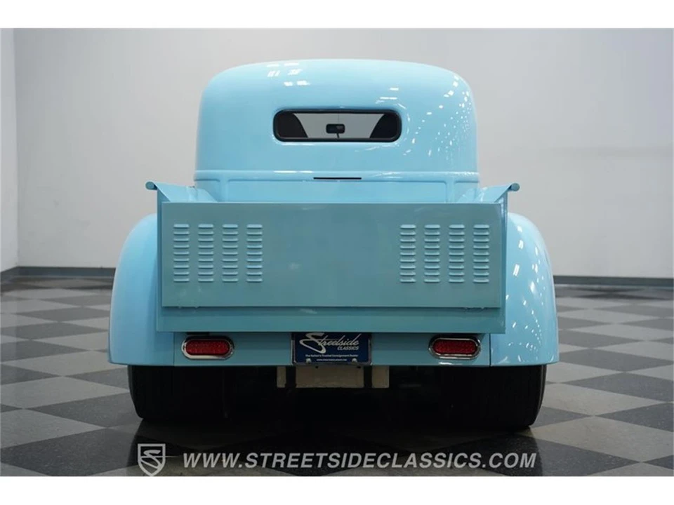 1946 International - Image 22 of 31