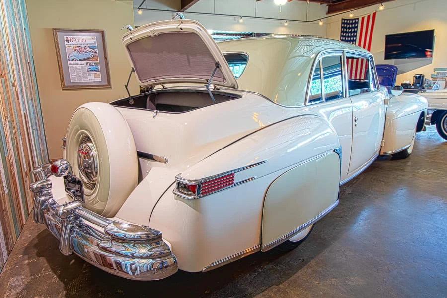 1946 Lincoln Continental 1st Gen - Image 9 of 12